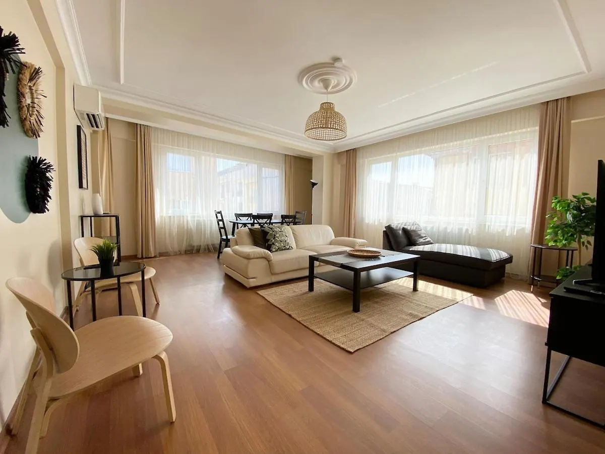 City Center Spacious Flat No9 伊斯坦布尔 0*,