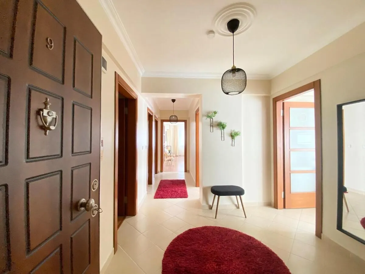 City Center Spacious Flat No9 伊斯坦布尔 公寓
