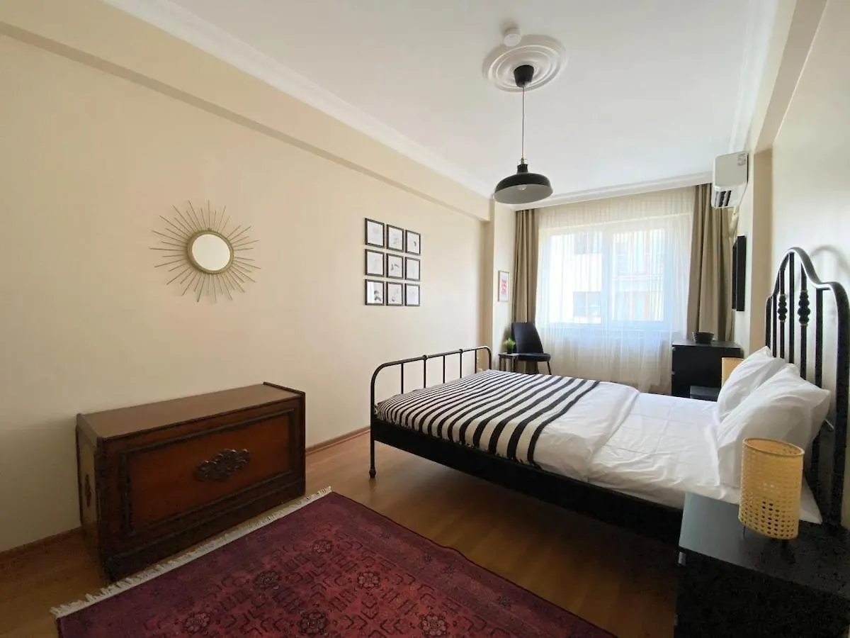 City Center Spacious Flat No9 Isztambul